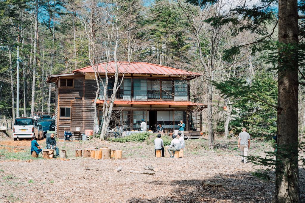 Отель Koya Backpackers Каруидзава Экстерьер фото